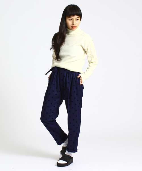 BEAMS BOY（ビームスボーイ）の「BEAMS BOY / 5ゲージ エリ袖 リブ切替タートル（ニット/セーター・レディース・ホワイト/グレー/ネイビー・ONE SIZE）」の12枚目の写真