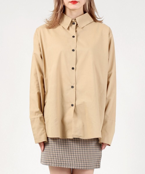 DING（ディング）の「DING/無地シャツ（シャツ/ブラウス・レディース・ベージュ/ホワイト/ブラック・FREE）」の4枚目の写真