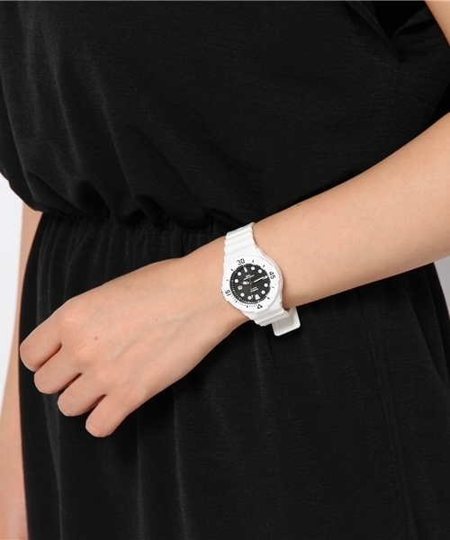 CIAOPANIC(チャオパニック)の「《WEB限定》【CASIO】LRW-200H-1E(アナログ腕時計・レディース・ホワイト・FREE)」の7枚目の写真