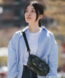KiU | 300D フロントポケット ミニショルダーバッグ(ショルダーバッグ)