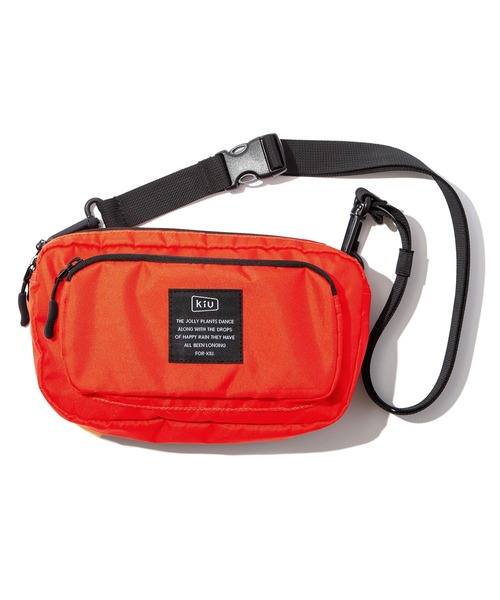 KiU（キウ）の「300D フロントポケット 2wayミニショルダーバッグ（ショルダーバッグ・レディース・ブラック/アニマル/ホワイト系その他/ブラック系その他/ブラック系その他3/ブラック系その他4/ブラック系その他5/ネイビー/ブラック系その他2/オレンジ/イエロー/ホワイト系その他2/その他10/パープル/レッド系その他/ブルー系その他/ブラック×カーキ/タイガーカモ/ブルー系その他2/ブラック系その他6/ベージュ系その他/レオパード/ブルー系その他3・FREE）」の19枚目の写真