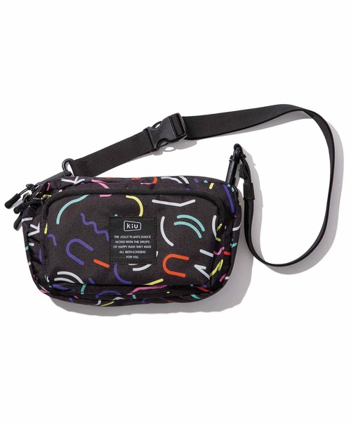 KiU（キウ）の「300D フロントポケット 2wayミニショルダーバッグ（ショルダーバッグ・レディース・ブラック/アニマル/ホワイト系その他/ブラック系その他/ブラック系その他3/ブラック系その他4/ブラック系その他5/ネイビー/ブラック系その他2/オレンジ/イエロー/ホワイト系その他2/その他10/パープル/レッド系その他/ブルー系その他/ブラック×カーキ/タイガーカモ/ブルー系その他2/ブラック系その他6/ベージュ系その他/レオパード/ブルー系その他3・FREE）」の8枚目の写真