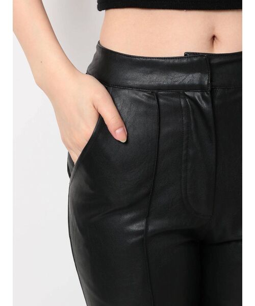 GYDA（ジェイダ）の「フェイクレザースリットフレアパンツ（その他パンツ・レディース・ブラック/ブラウン・SMALL/MEDIUM）」の16枚目の写真