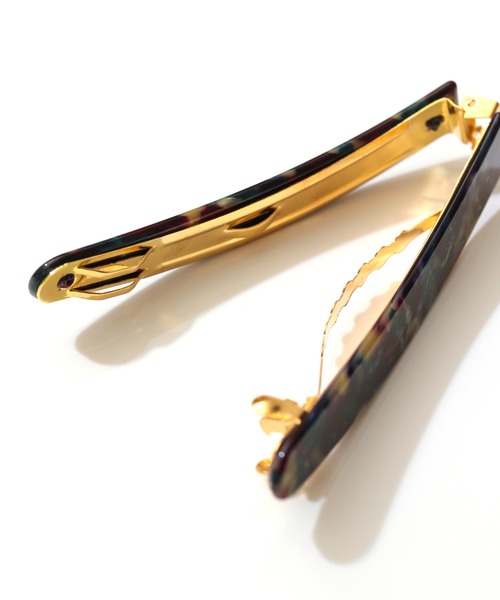 florist(フローリスト)の「滑り止めつきべっ甲柄バナナクリップ(バレッタ/ヘアクリップ・レディース・ベージュ/パープル/ブラウン/グレー/オフホワイト/オレンジ/トップグレー/バイオレット/キャメル/ブラウン系その他2/ダークネイビー/ブラック/ライトピンク/ネイビー・FREE)」の18枚目の写真