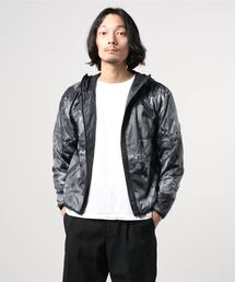 GUCCI（グッチ）の「Gucci - ハチ柄 ウィンドブレーカー - men