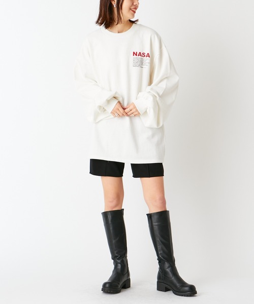 Chico（チコ）の「NASAバックロゴスウェット/ルーズスウェット（スウェット・レディース・アイボリー/グレー・FREE）」の14枚目の写真