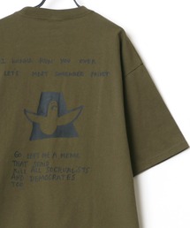 Mark Gonzales（マーク・ゴンザレス）の「Mark Gonzales/マークゴンザレス ビッグシルエット ロゴ バックプリント Tシャツ（Tシャツ/カットソー・メンズ）」