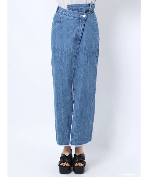 EMODA（エモダ）の「アシンメトリーリンクルスカート（スカート・レディース・ブラック/ブルー・SMALL/MEDIUM）」の5枚目の写真