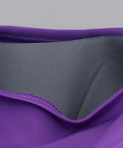 NIKE(ナイキ)の「<NIKE>SWASH BRA TOP/ブラトップ(その他アンダーウェア/インナー・レディース・ブラック/パープル・MEDIUM/SMALL/X-SMALL)」の3枚目の写真