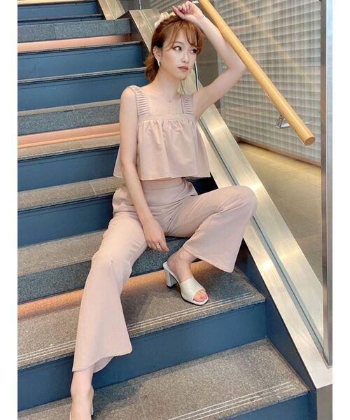 RESEXXY（リゼクシー）の「シャーリングパンツ【セットアップ着用可能】（その他パンツ・レディース・ホワイト/ブラック/ベージュ・FREE）」の6枚目の写真