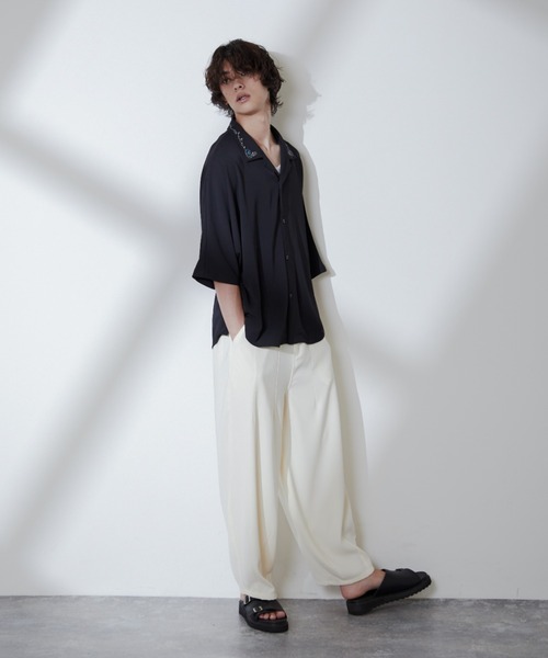 Loose/ルース(ルース)の「ドレープトロミ ドルマン刺繍シャツ(シャツ/ブラウス・メンズ・ホワイト/ブラック・S/M/L)」の7枚目の写真