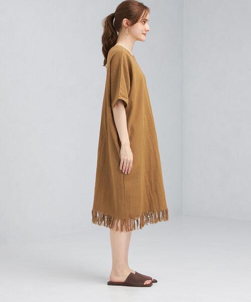 green label relaxing（グリーンレーベルリラクシング）の「[ エムワイエー ] SC MYA フリンジ カフタン ワンピース（ワンピース・レディース・オフホワイト/モカ・FREE）」の9枚目の写真