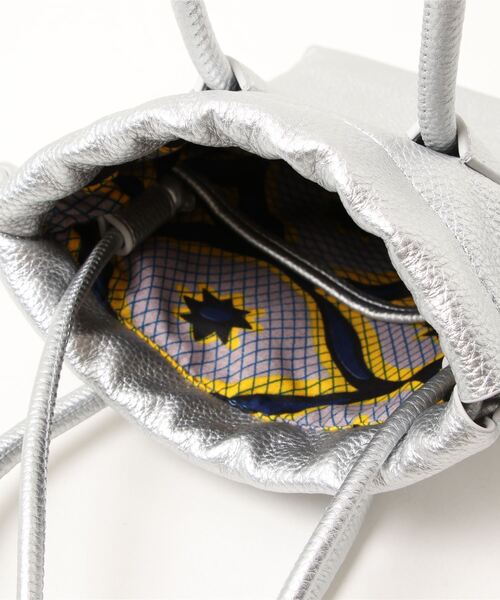 ADD CULUMN（アドカラム）の「■■■【ADD CULUMN/アドカラム】FAKE LEATHERMINI BAG：ショルダーバッグ（ショルダーバッグ・レディース・ブラック/アイボリー/イエロー/シルバー・FREE）」の21枚目の写真