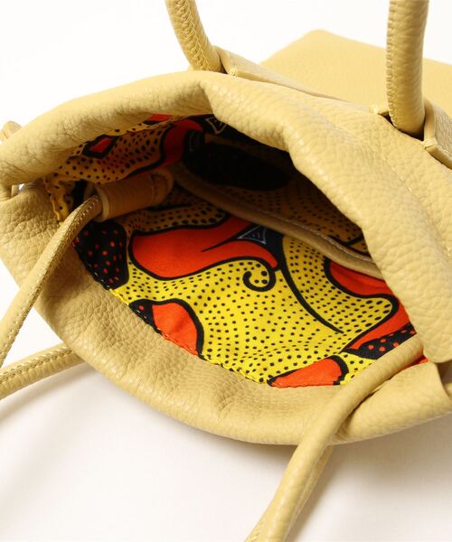 ADD CULUMN（アドカラム）の「■■■【ADD CULUMN/アドカラム】FAKE LEATHERMINI BAG：ショルダーバッグ（ショルダーバッグ・レディース・ブラック/アイボリー/イエロー/シルバー・FREE）」の17枚目の写真