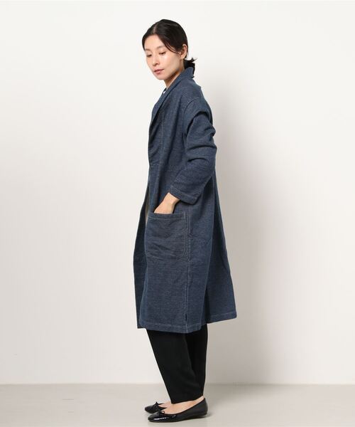 Plantation（プランテーション）の「(N)デニムインレイ / コート / L-line（チェスターコート・レディース・ネイビー・02）」の2枚目の写真