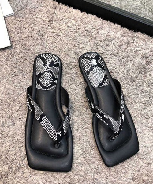 SMILE ORCHID（スマイルオーキッド）の「スクエアトゥトングサンダル（サンダル・レディース・ホワイト/ブラック/グリーン/レオパード/パイソン・38/39/37）」の12枚目の写真