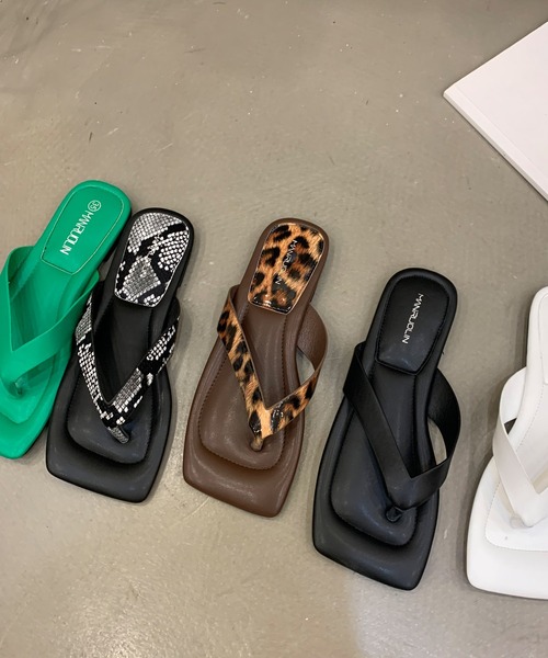 SMILE ORCHID（スマイルオーキッド）の「スクエアトゥトングサンダル（サンダル・レディース・ホワイト/ブラック/グリーン/レオパード/パイソン・38/39/37）」の19枚目の写真