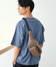 フロントポケットフェイクレザーボディバッグ / 952109