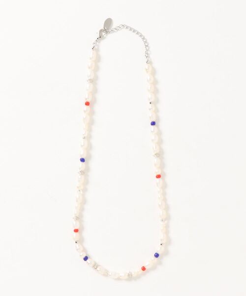 LOWRYS FARM（ローリーズファーム）の「タンスイパールビーズネックレス　954902（ネックレス・レディース・レッド/グリーン/クリア/オフホワイト/イエロー系その他・FREE）」の4枚目の写真