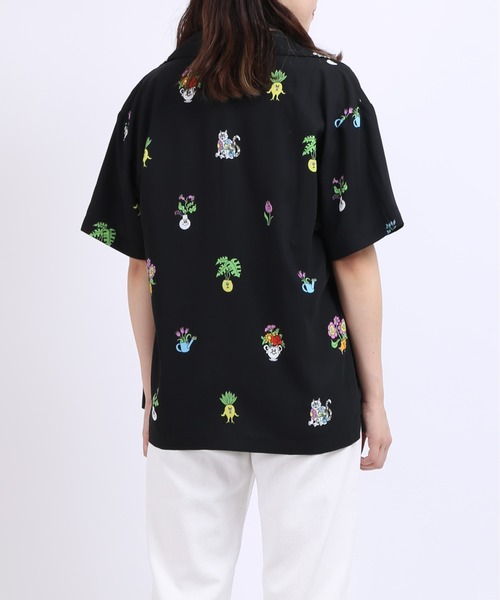 PUNYUS(プニュズ)の「フラワーフレンズ開襟シャツ(シャツ/ブラウス・レディース・ホワイト/ブラック/ピンク・1/2/4/3)」の9枚目の写真