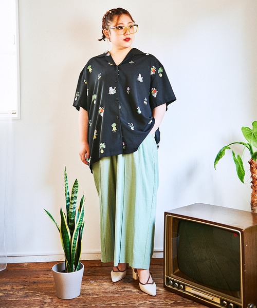 PUNYUS(プニュズ)の「フラワーフレンズ開襟シャツ(シャツ/ブラウス・レディース・ホワイト/ブラック/ピンク・1/2/4/3)」の19枚目の写真