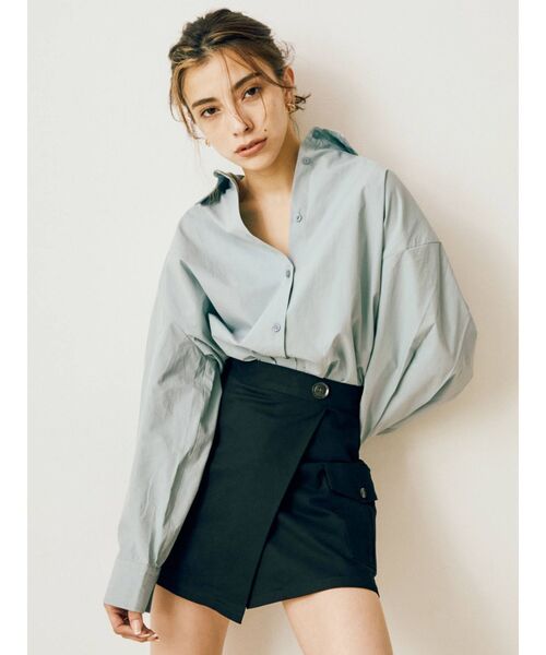 EVRIS（エヴリス）の「パッチポケットトラップミニスカート（スカート・レディース・カーキ/ブラック/アイボリー・MEDIUM/SMALL）」の5枚目の写真