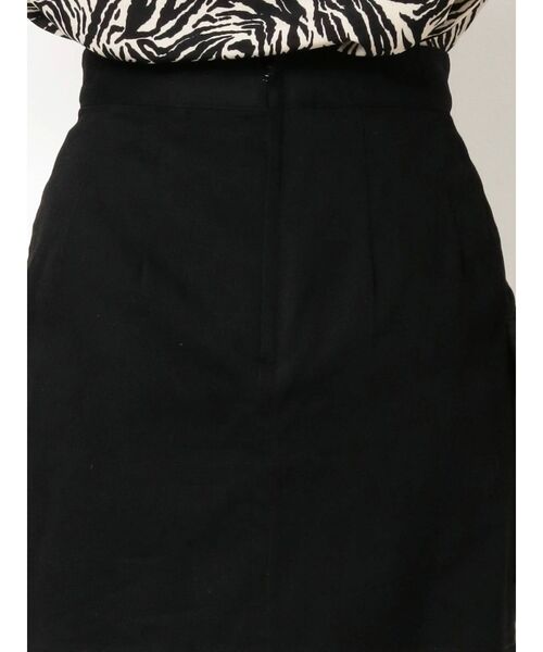 EVRIS（エヴリス）の「パッチポケットトラップミニスカート（スカート・レディース・カーキ/ブラック/アイボリー・MEDIUM/SMALL）」の13枚目の写真