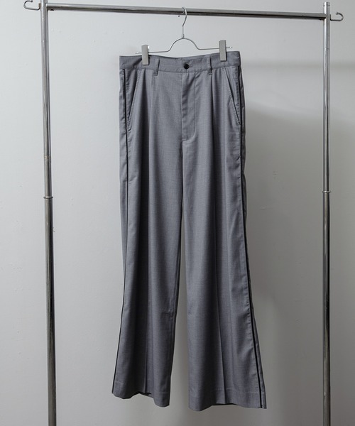 unlow(アンロー)の「パイピングワイドストレートスラックス(セットアップ対応)(その他パンツ・メンズ・ライトグレー/ブラック・M/L)」の12枚目の写真