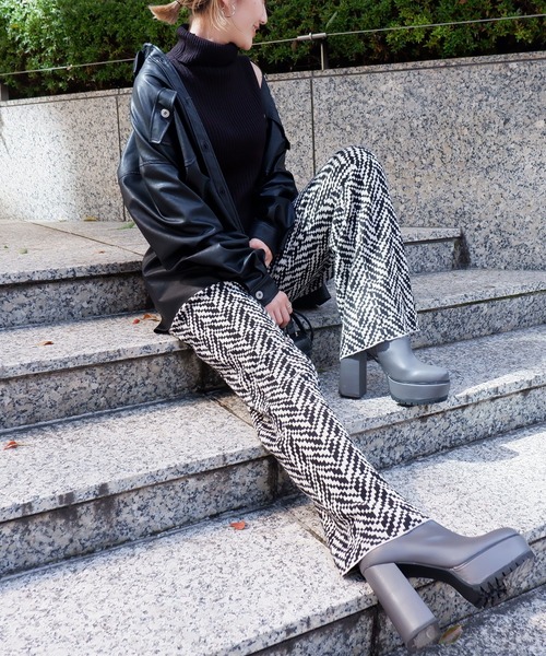 SPIRALGIRL(スパイラルガール)の「ジャガードニットパンツ(その他パンツ・レディース・ブラック/ブラウン・FREE)」の1枚目の写真