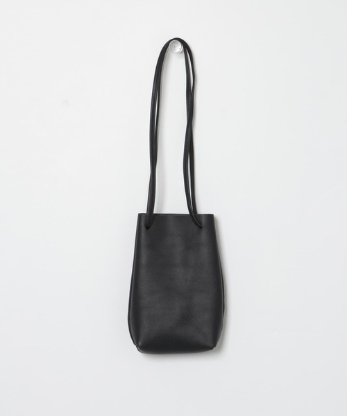 URBAN RESEARCH(アーバンリサーチ)の「niro Goatembossleathershoulder(ハンドバッグ・レディース・ブラック・-)」の6枚目の写真