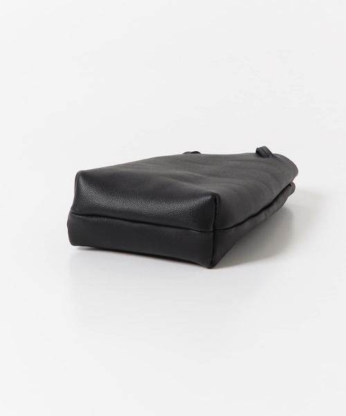 URBAN RESEARCH(アーバンリサーチ)の「niro Goatembossleathershoulder(ハンドバッグ・レディース・ブラック・-)」の9枚目の写真