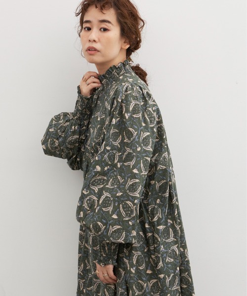 大人女性の Libra Cue（リブラ キュー）の「ボタニカル柄ワンピース ワンピース