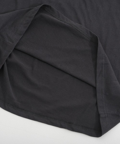 JEANS MATE(ジーンズメイト)の「USAコットン100%使用バック刺繍ロンT ワンポイントロゴTシャツ(Tシャツ/カットソー・メンズ・ホワイト/ダークグリーン/ベージュ/スミクロ・MEDIUM/LARGE/X-LARGE)」の10枚目の写真