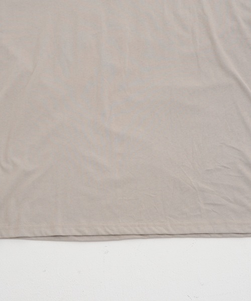 JEANS MATE(ジーンズメイト)の「USAコットン100%使用バック刺繍ロンT ワンポイントロゴTシャツ(Tシャツ/カットソー・メンズ・ホワイト/ダークグリーン/ベージュ/スミクロ・MEDIUM/LARGE/X-LARGE)」の7枚目の写真