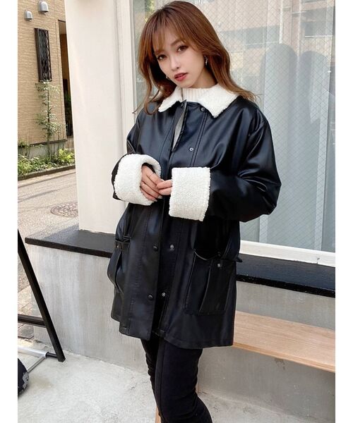 RESEXXY（リゼクシー）の「フェイクレザーミディコート（その他アウター・レディース・ブラック/モカ・FREE）」の2枚目の写真