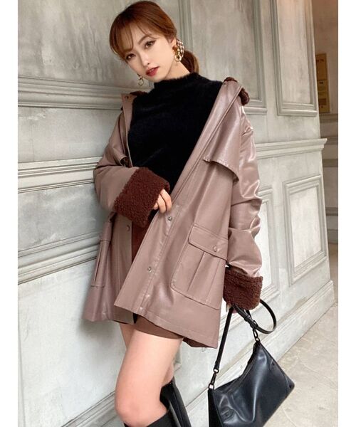 RESEXXY（リゼクシー）の「フェイクレザーミディコート（その他アウター・レディース・ブラック/モカ・FREE）」の5枚目の写真