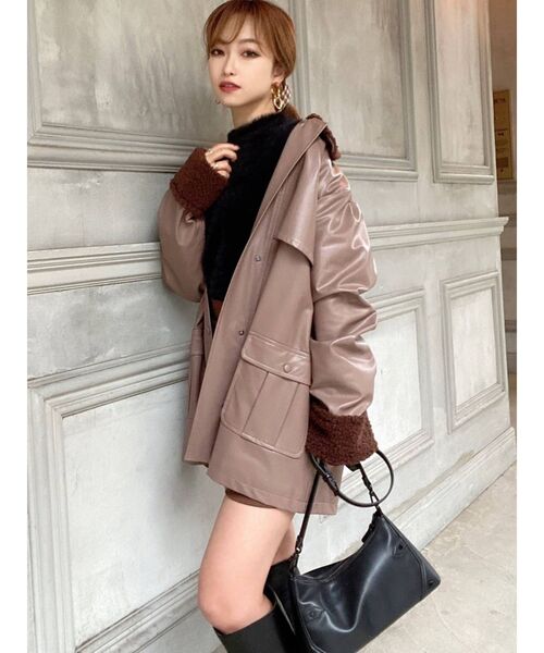 RESEXXY（リゼクシー）の「フェイクレザーミディコート（その他アウター・レディース・ブラック/モカ・FREE）」の6枚目の写真