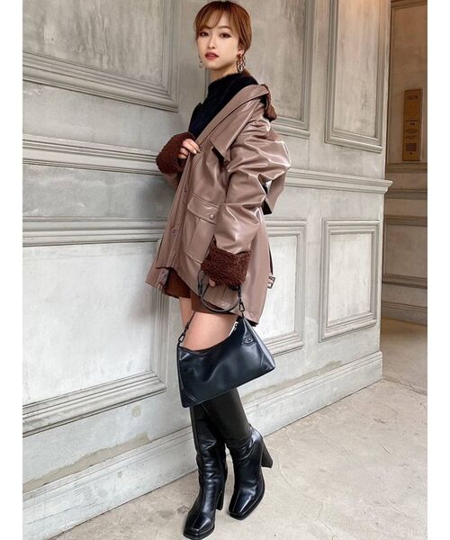 RESEXXY（リゼクシー）の「フェイクレザーミディコート（その他アウター・レディース・ブラック/モカ・FREE）」の9枚目の写真