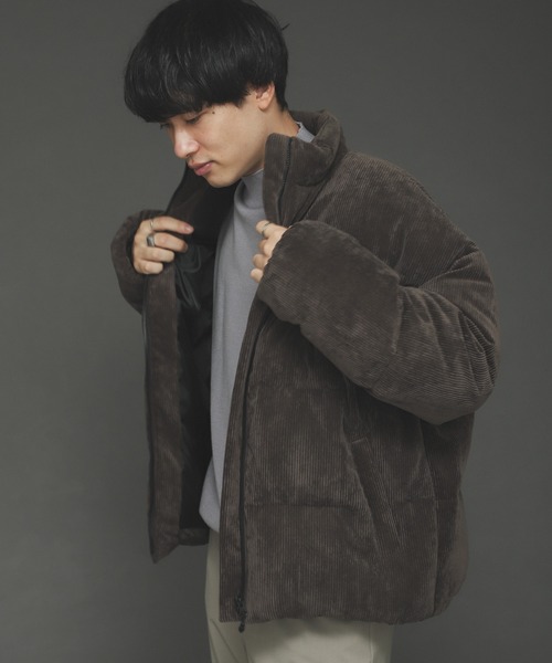 SENSE OF PLACE by URBAN RESEARCH(センスオブプレイスバイアーバンリサーチ)の「グリーンダウンコーデュロイジャケット(ダウンジャケット/コート・メンズ・ブラウン/ライトベージュ・MEDIUM/LARGE)」の4枚目の写真