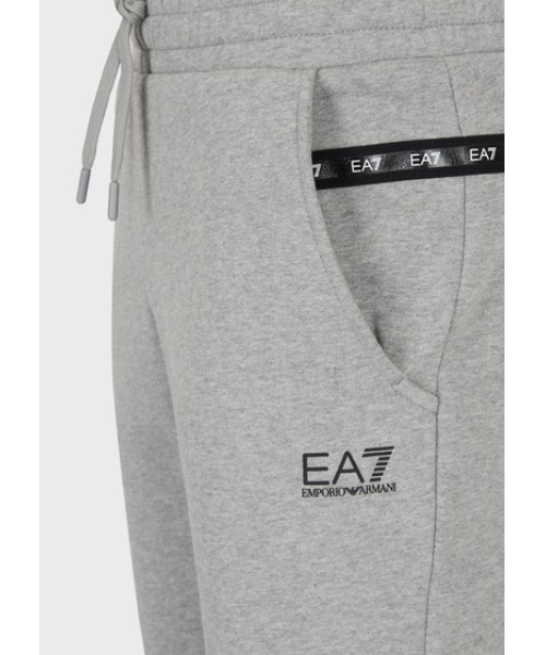 EMPORIO ARMANI EA7（エンポリオアルマーニイーエーセブン）の「【エンポリオ アルマーニ EA7】TRAIN LOGO SERIES ロゴテープ ジョガーパンツ（チノパンツ・メンズ・ブラック/グレー・SMALL/X-SMALL/LARGE/MEDIUM/X-LARGE）」の9枚目の写真