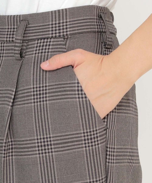 ikka(イッカ)の「イージーケア RENUウーリッシュフラノテーパード(スラックス・レディース・ブラック/ブラウン/グレー/ブラウン系その他/ブルー系その他/レンガ・S/M/L)」の8枚目の写真