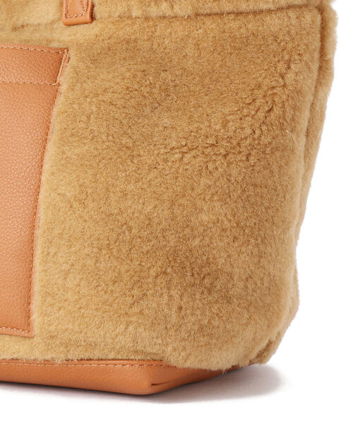 AVIREX（アヴィレックス）の「【直営店限定】ECO MOUTON MINI TOTE BAG/ エコムートン ミニトートバック（ショルダーバッグ・レディース・ブラック/ホワイト/キャメル・FREE）」の18枚目の写真