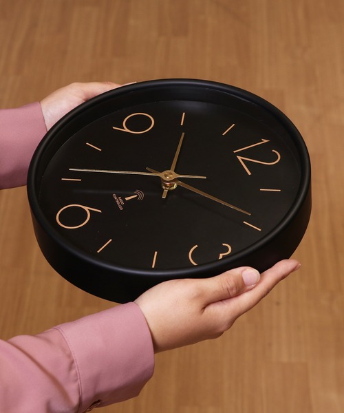 emesuelee（エメスーリー）の「電波掛時計 アリオス（掛け時計・レディース・ホワイト/グリーン/ブラック・フリー）」の8枚目の写真
