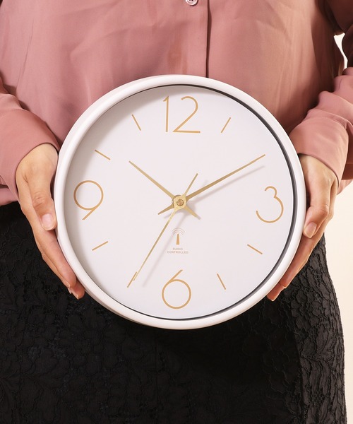 emesuelee（エメスーリー）の「電波掛時計 アリオス（掛け時計・レディース・ホワイト/グリーン/ブラック・フリー）」の6枚目の写真