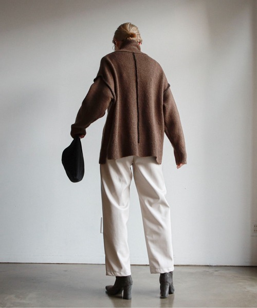 feepur（フェピュール）の「《ウォッシャブル》ハンドステッチハイネックニット（ニット/セーター・レディース・グリーン系その他/オフホワイト/ブルー/ブラック/ブラウン・MEDIUM）」の11枚目の写真