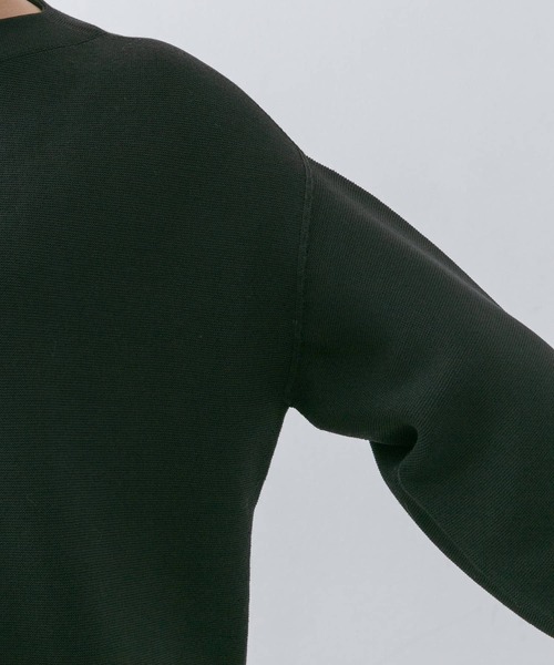 URBAN RESEARCH ROSSO（アーバンリサーチロッソ）の「ウールガーターホールボリュームニット（ニット/セーター・レディース・グリーン系その他/オフホワイト/チャコールグレー・FREE）」の10枚目の写真