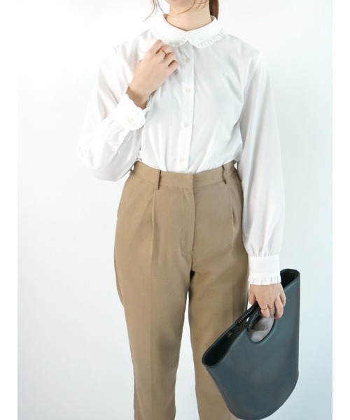 Te chichi(テチチ)の「フリルカラーシャツ(シャツ/ブラウス・レディース・ブラック/ネイビー/オフホワイト・フリ-)」の2枚目の写真