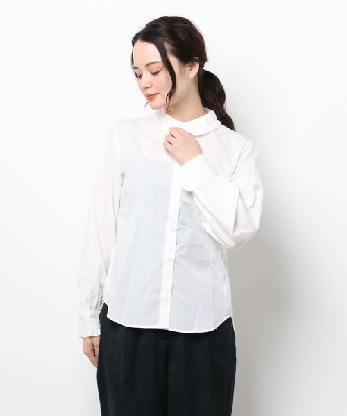 Te chichi(テチチ)の「フリルカラーシャツ(シャツ/ブラウス・レディース・ブラック/ネイビー/オフホワイト・フリ-)」の6枚目の写真