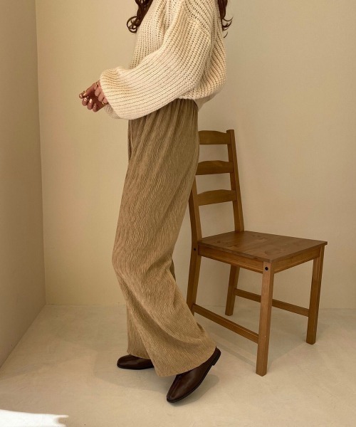 lawgy(ラウジー)の「velours pants(その他パンツ・レディース・ベージュ/ブラウン・FREE)」の5枚目の写真