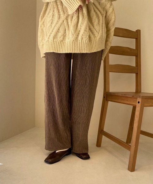 lawgy(ラウジー)の「velours pants(その他パンツ・レディース・ベージュ/ブラウン・FREE)」の6枚目の写真